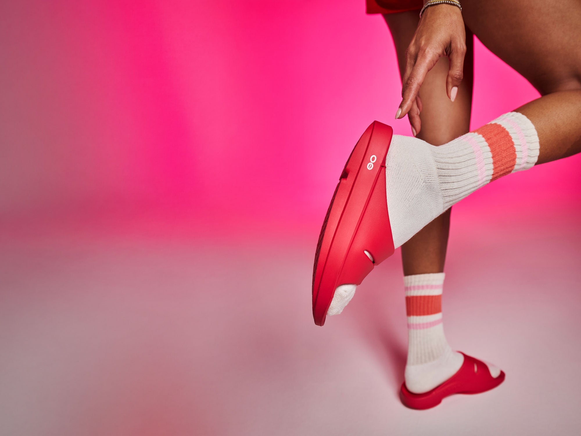 Neon Berry – oofos.international