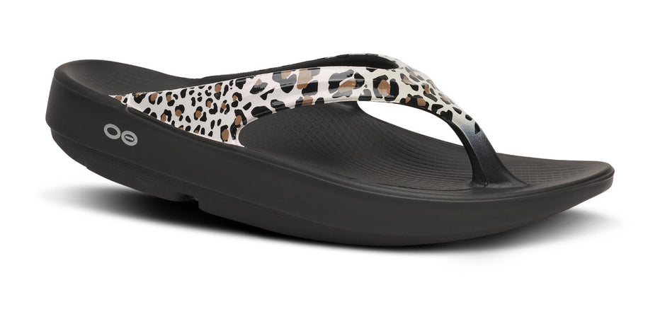 OOFOS Women's OOlala Limited Recovery Sandals, Leopard – oofos