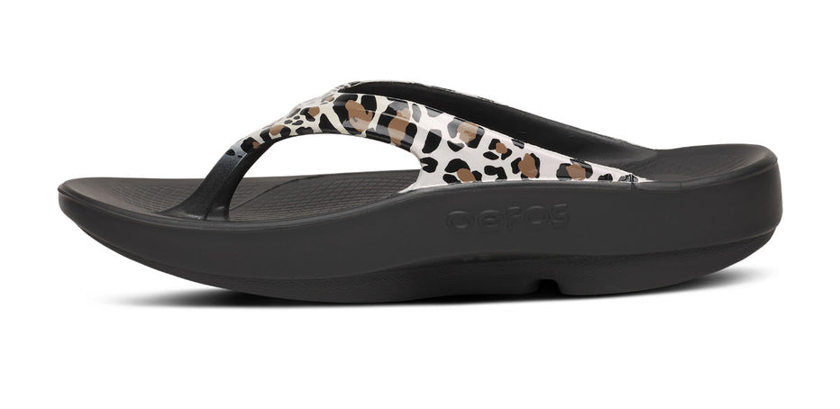 OOFOS Women's OOlala Limited Recovery Sandals, Leopard – oofos