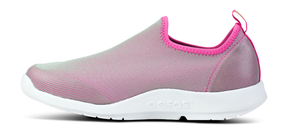 OOFOS Women's OOmg Sport Recovery Shoe - White Fuchsia – oofos