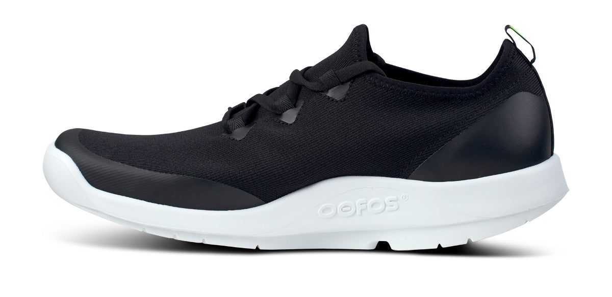 スニーカー OOFOS 5086 OOMG SPORT LACE WHITE BLACK OOMG SPORT LACE WHITE OOFOS Men's OOmg Sport Lace Recovery Shoe - White Black